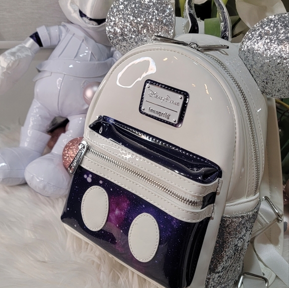 Set of 4 piece!Mickey Mouse Main Attraction! BAG! PLUSH! EARS! KEY!All new - Picture 3 of 11